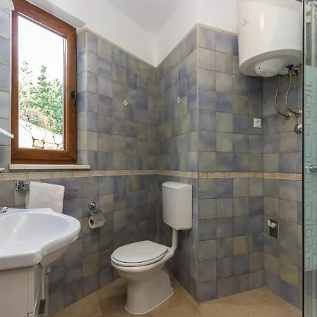 Stunning In With Kitchen *