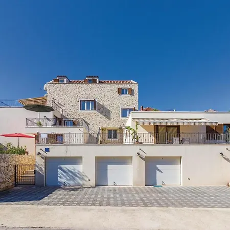 Holiday Home Zman Zman