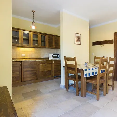 Stunning In With Kitchen Holiday home