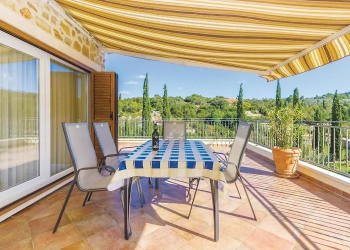 Vikendica Holiday Home Zman Zman *