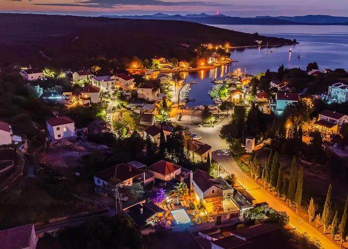 Vikendica Holiday Home Zman Zman Zman